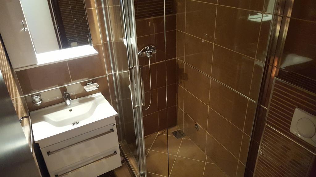 Apartments Grispolis Тиват Экстерьер фото