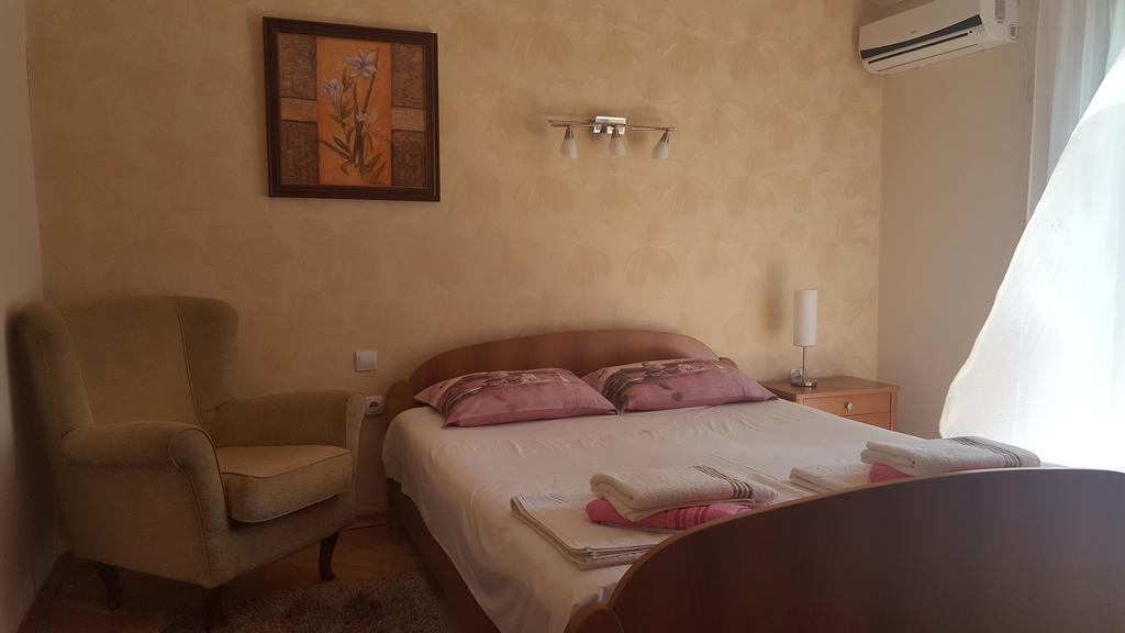 Apartments Grispolis Тиват Экстерьер фото