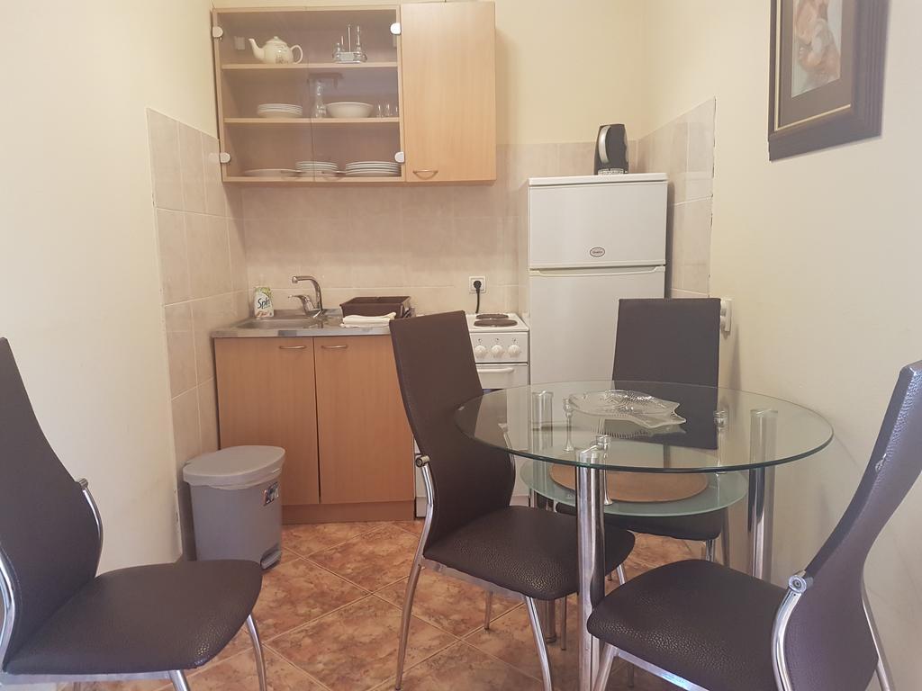 Apartments Grispolis Тиват Экстерьер фото